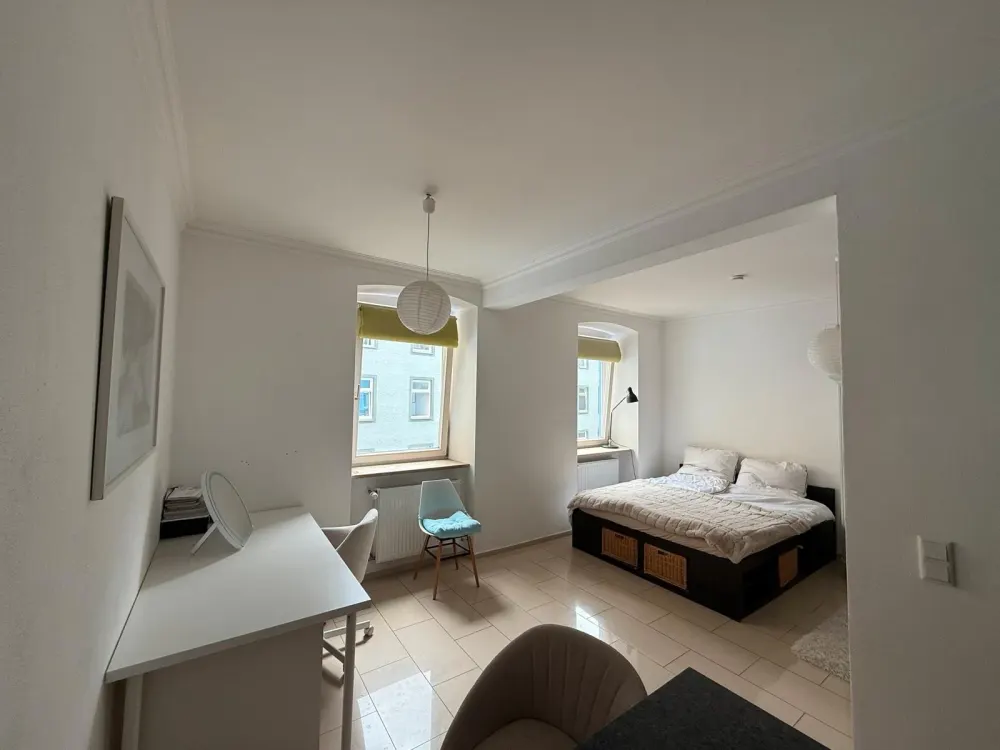 Möblierte 1,5-Zimmer-Wohnung in München, Donnersbergerbrücke