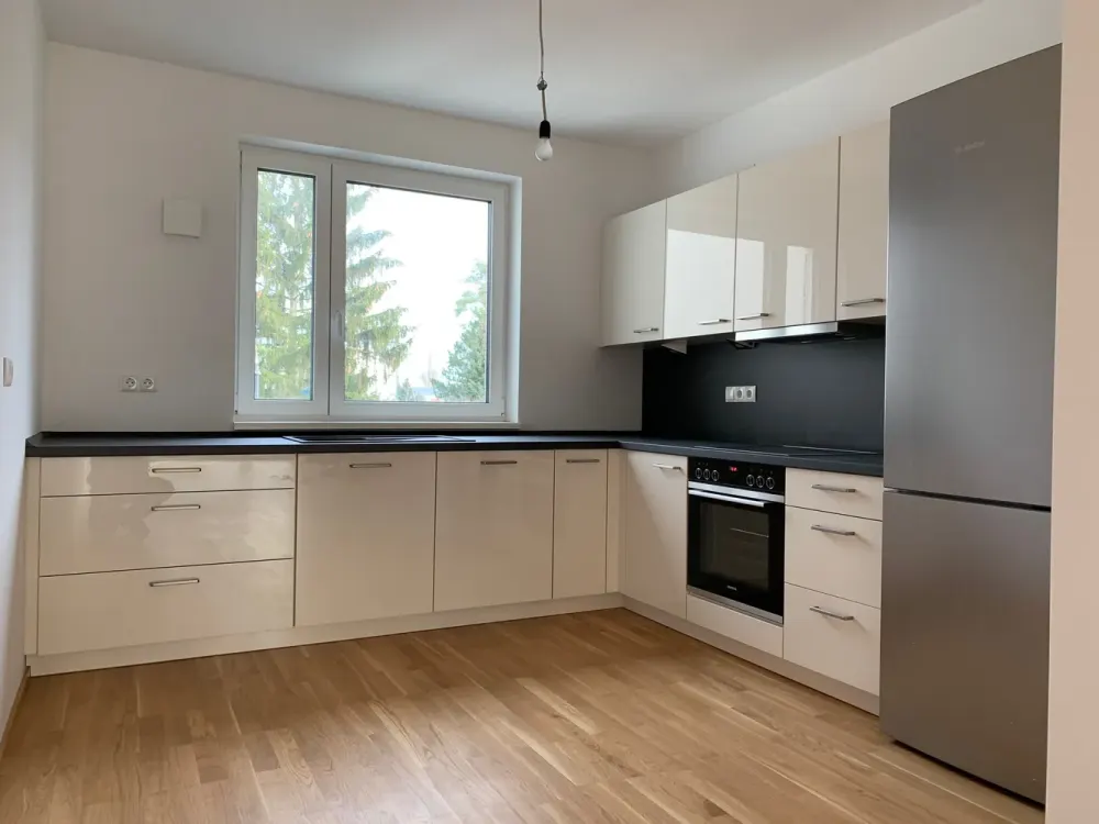 2-Zimmer-Wohnung, 1. OG - naturnah und verkehrsgünstig wohnen in Berlin-Rudow