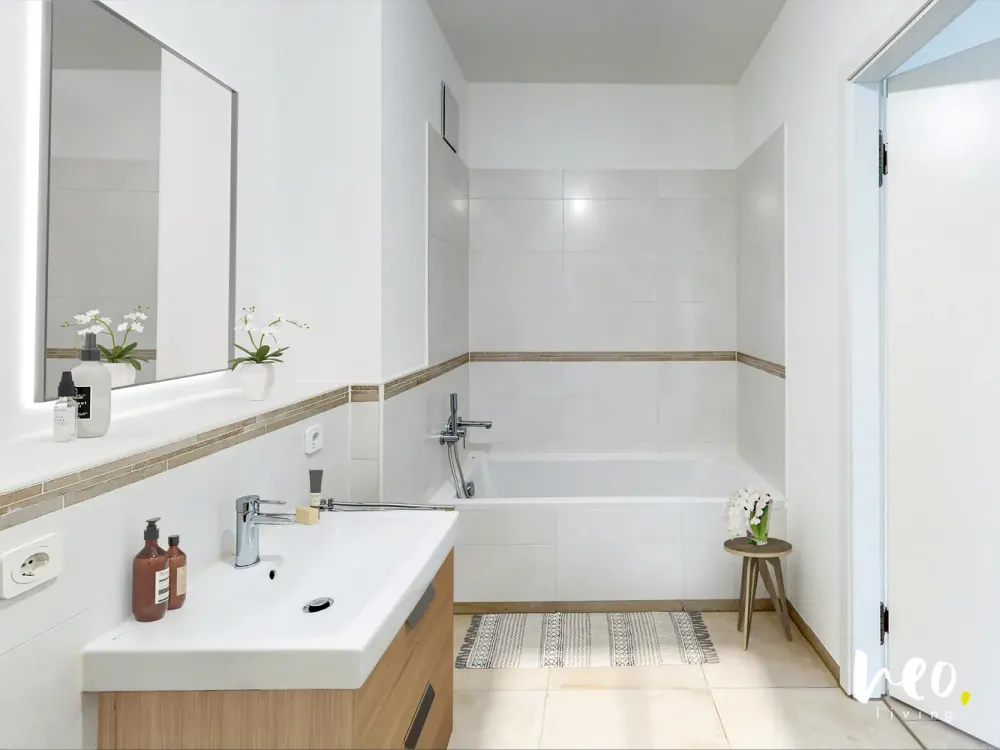 Greatly Designed Apartment with 2 Bathrooms and South Balcony