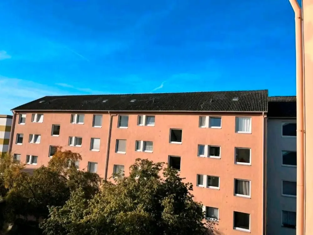 1x renoviertes WG Zimmer ab sofort - Warmmiete 550€ mit Balkon