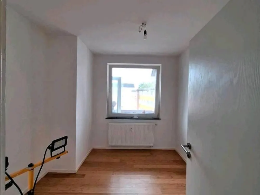 1x renoviertes WG Zimmer ab sofort - Warmmiete 550€ mit Balkon