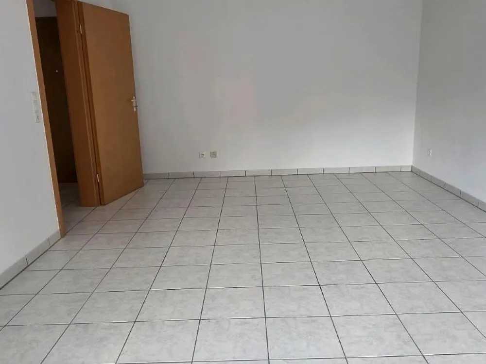 Frisch sanierte 2-Zimmer-Wohnung mit Balkon