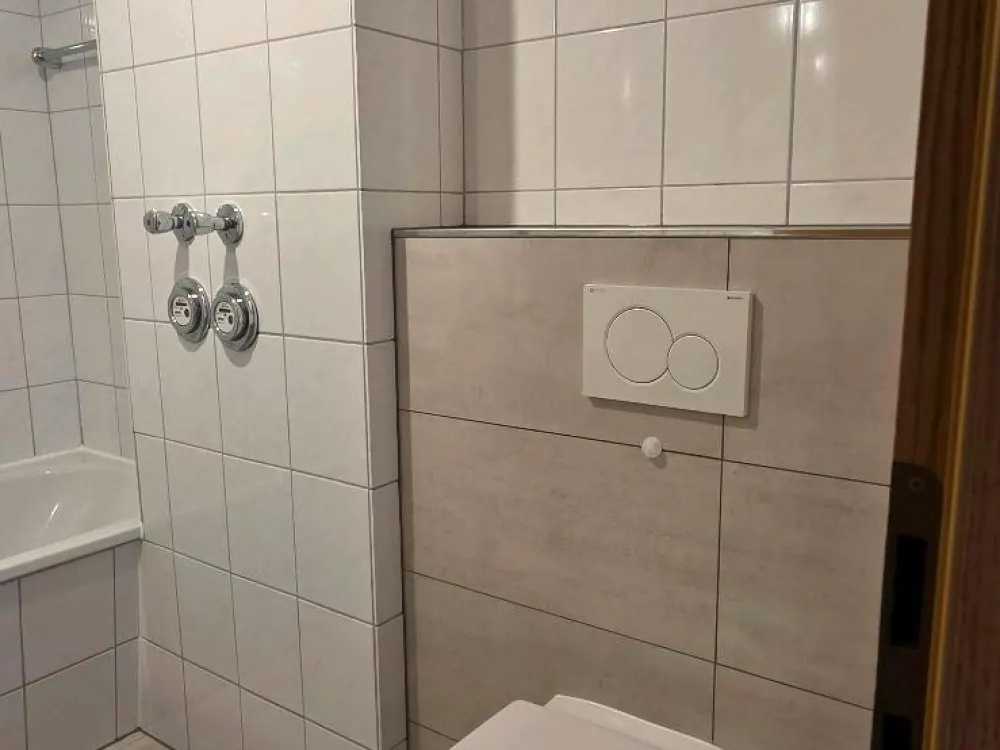 Frisch sanierte 2-Zimmer-Wohnung mit Balkon