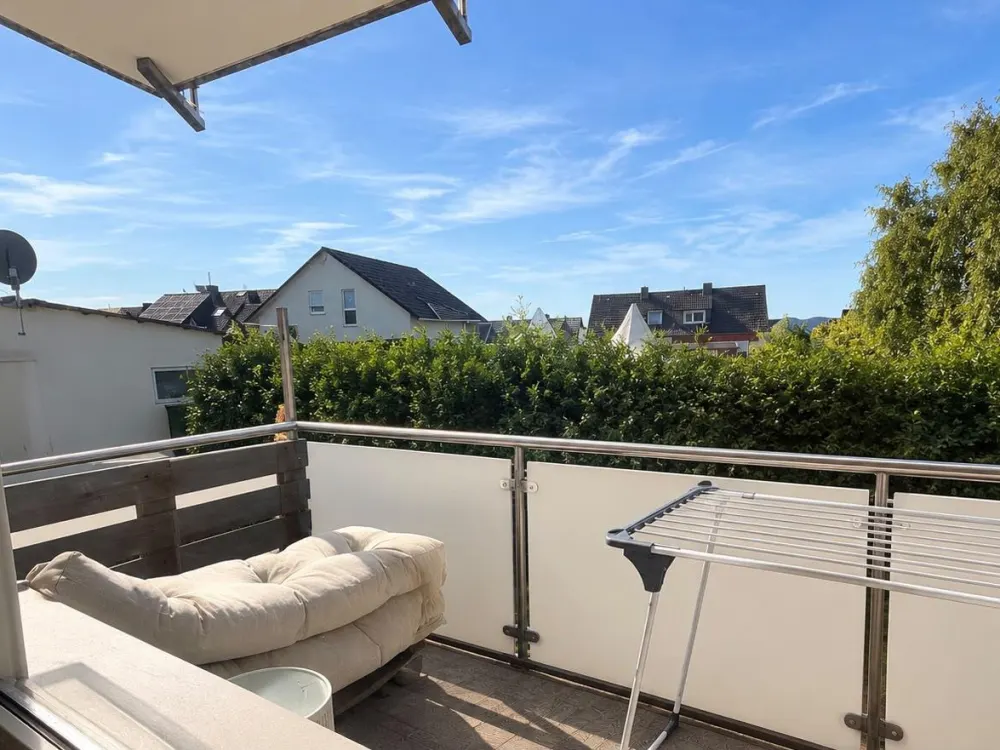 Top Renovated 1-Room Apartment