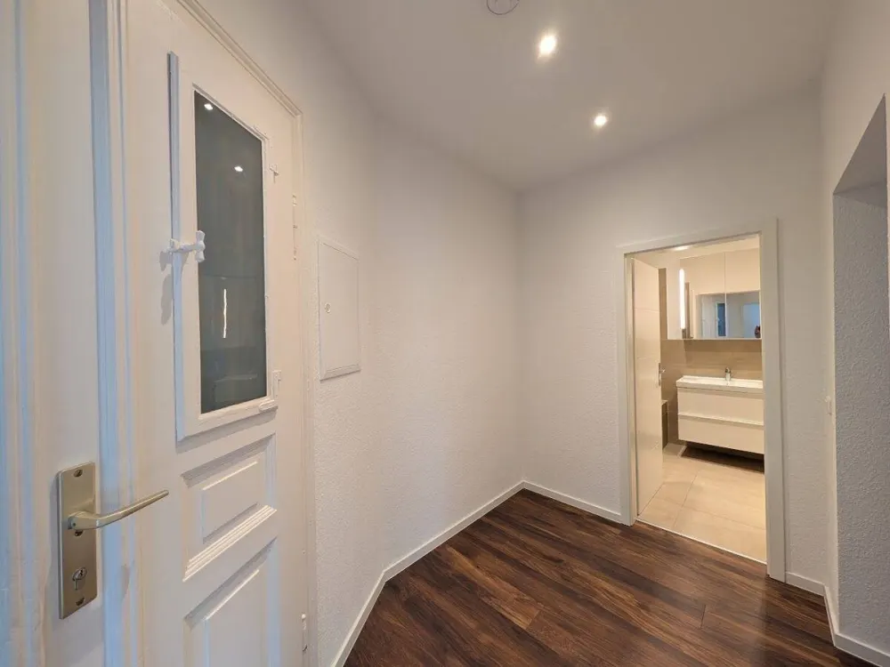 WAHREN + 2 ZIMMER + EINBAUKÜCHE + SCHICK & RUHIG + GRÜNER INNENHOF