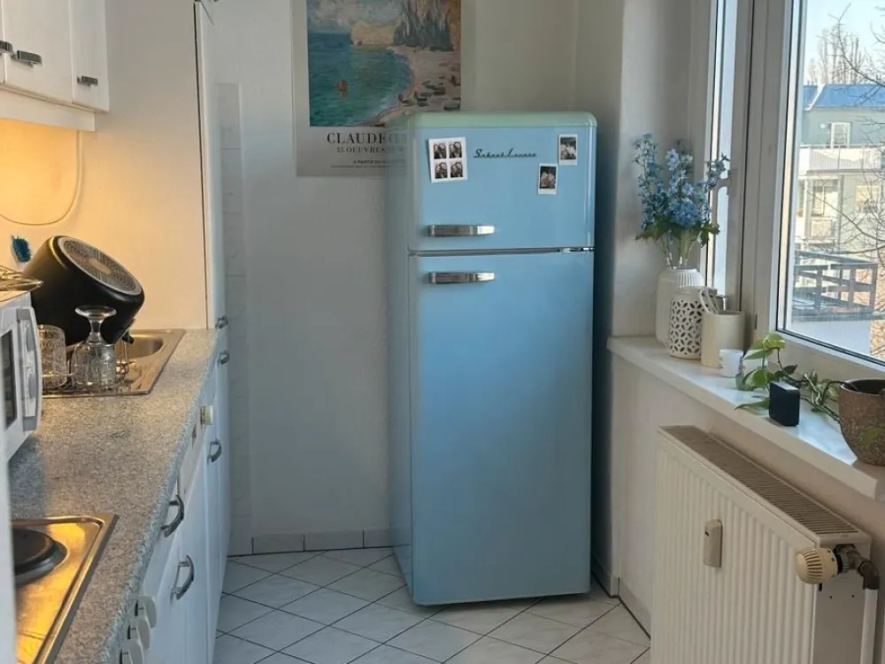 Möblierte Wohnung mit Balkon - Untermiete ab 1. Oktober - 1. Mai