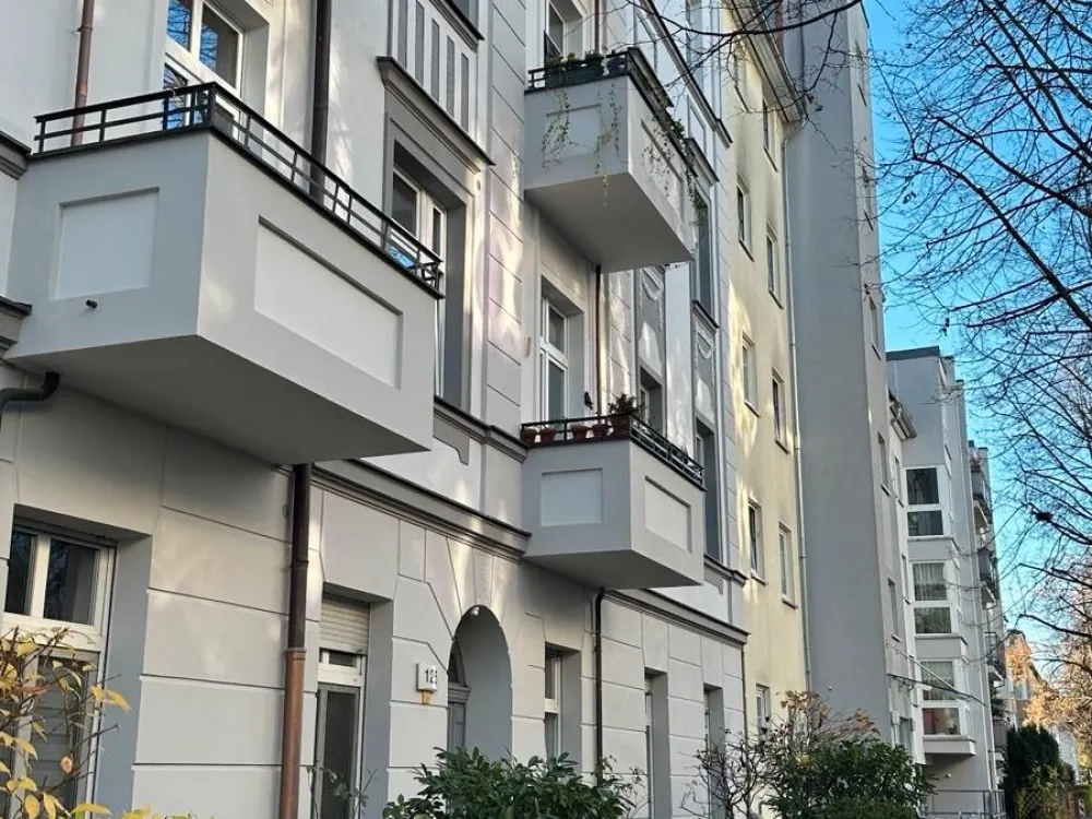 Möblierte Wohnung mit Balkon - Untermiete ab 1. Oktober - 1. Mai