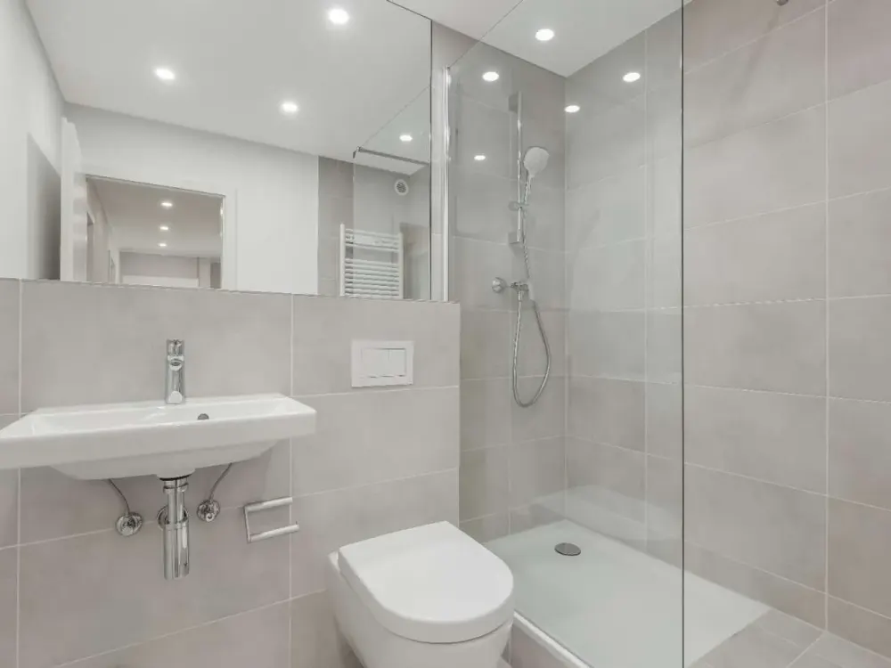 Nachmieter gesucht : Hochwertig sanierte Wohnung mit Einbauküche und Balkon!