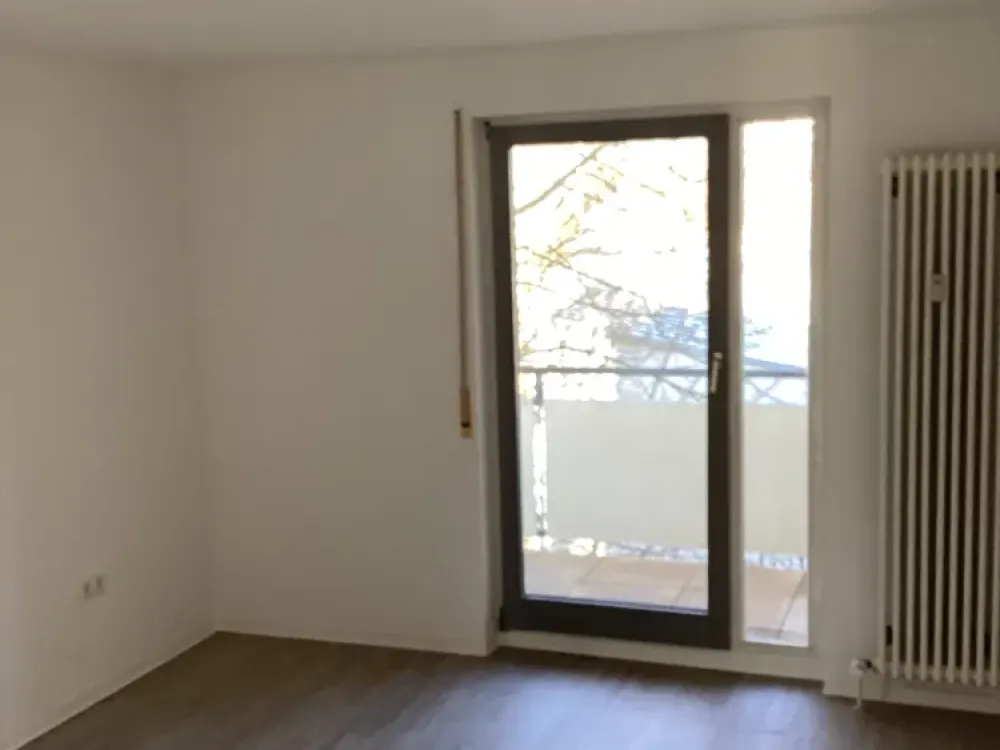 Gelegenheit: schöne ruhige 2-Zimmer-Wohnung