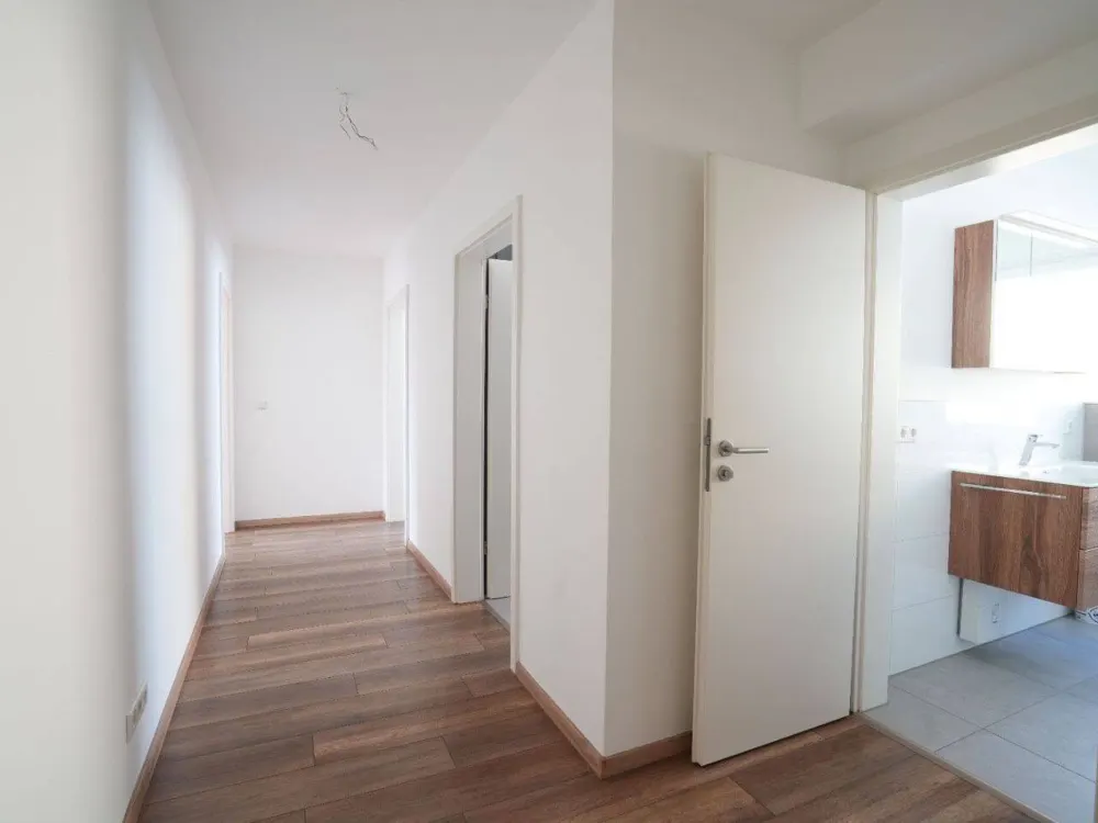 2 Zimmerwohnung mit Balkon und Stellplatz