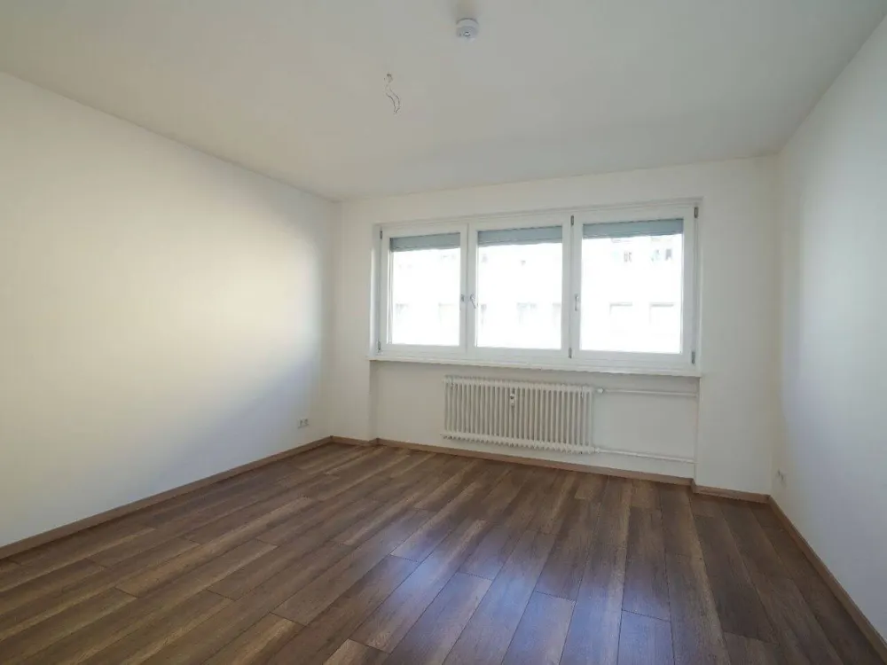2 Zimmerwohnung mit Balkon und Stellplatz