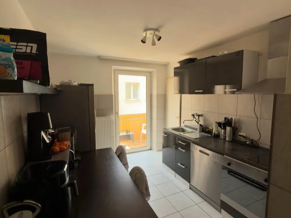 WG: Schöne zentrale 4-Zimmer Wohnung in der Nürnberger Südstadt