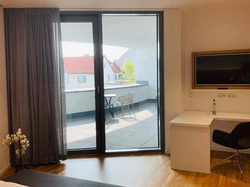 All Inclusive - Möbliertes Appartment mit Balkon - topmodern mit exklusiver Ausstattung und wöchentlicher Reinigung