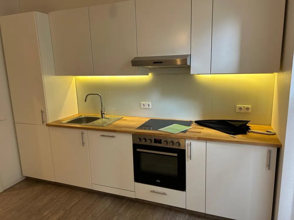 Helle 4-Zimmer-Wohnung mit Terrasse in sympathischem Altbau