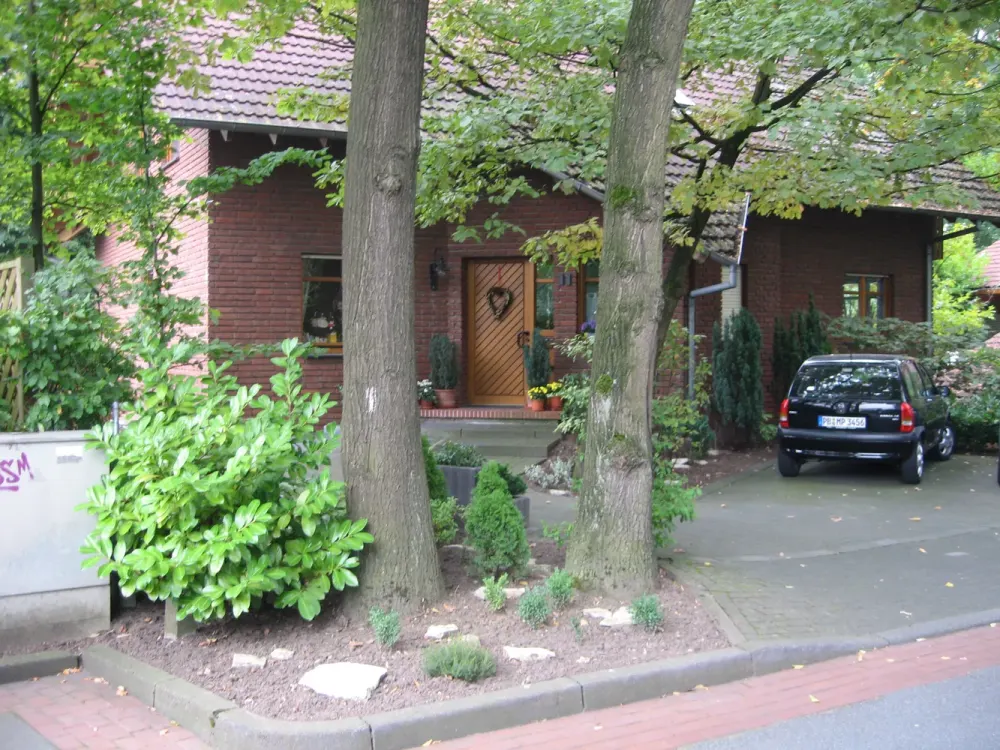 Bright Ground Floor Apartment with Large Garden in Quiet, Central Location of Delbrück
