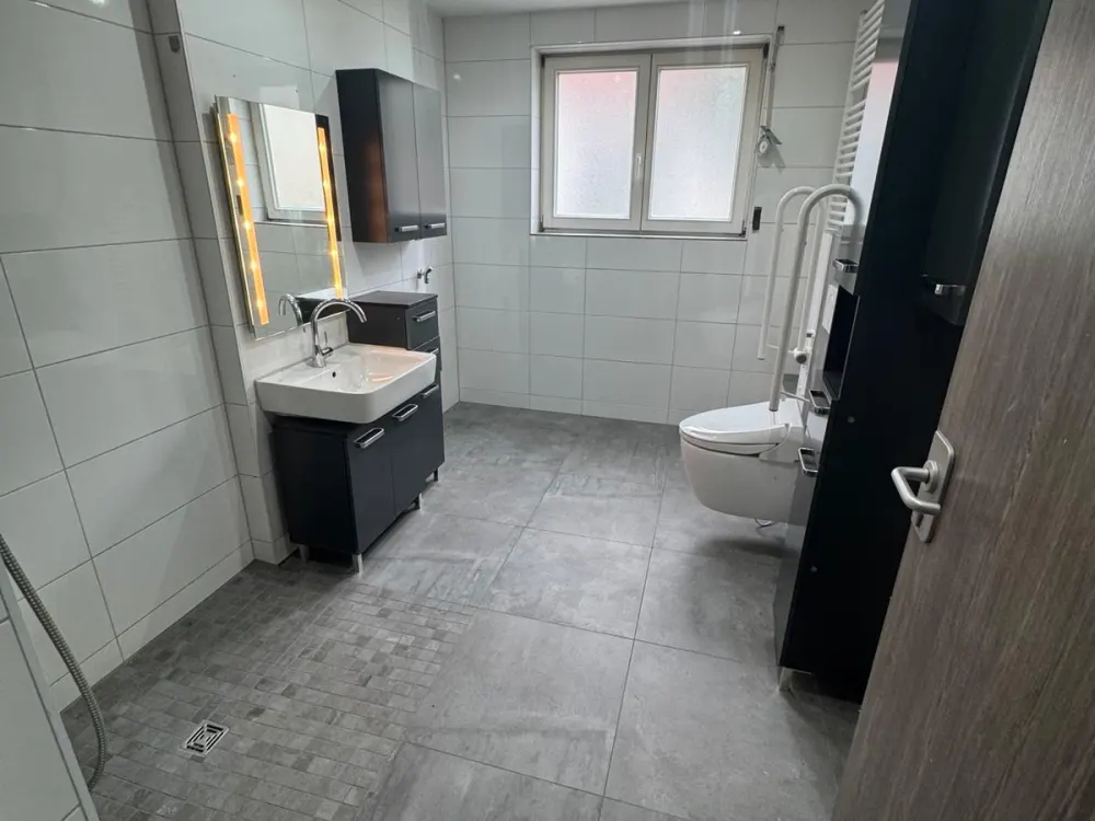 Barrierefreie 2 Zimmer Wohnung mit Terrasse