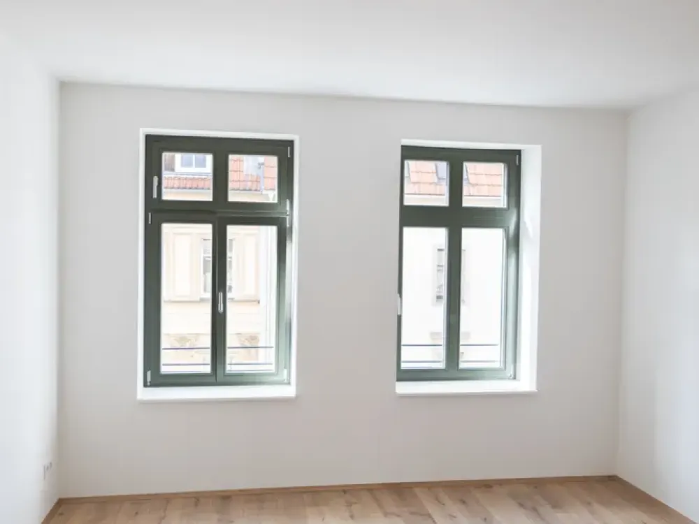 Charming 2-Room Apartment with Fitted Kitchen & Balcony - First Occupancy - WE11