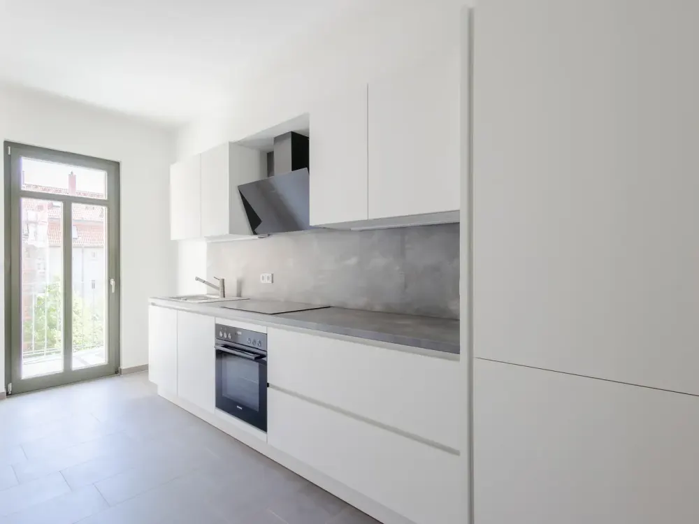 Charming 2-Room Apartment with Fitted Kitchen & Balcony - First Occupancy - WE11