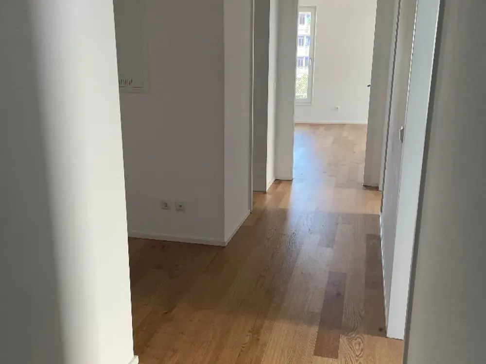 Modern living with two bathrooms, spacious balcony and fitted kitchen