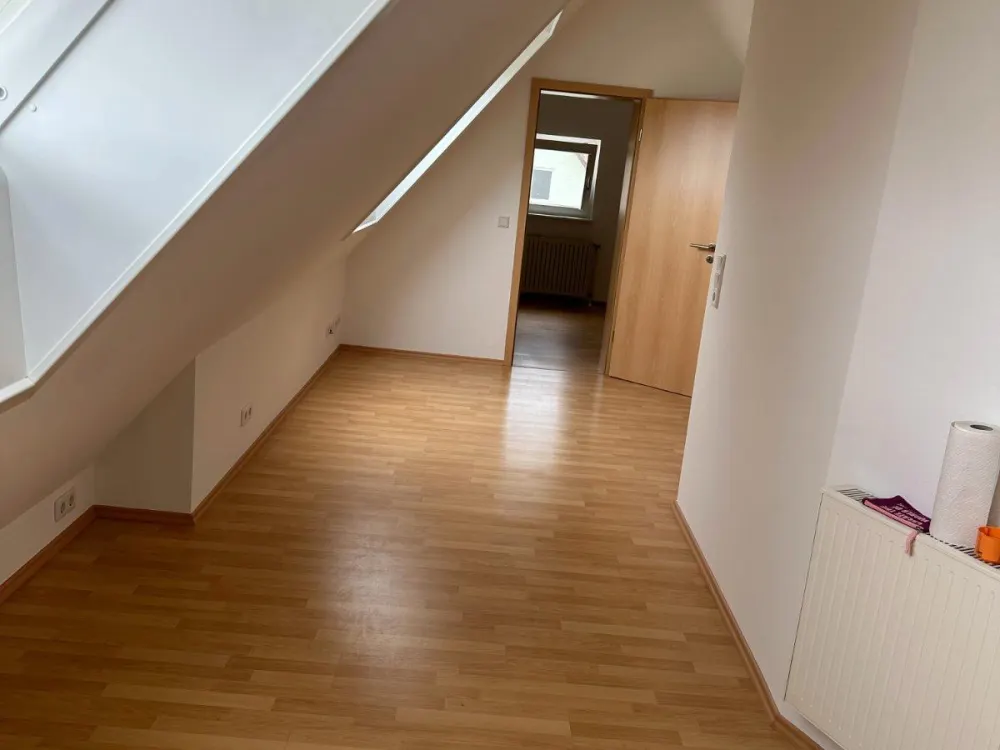 Ruhige 2-Zi. Dachgeschosswohnung in 75196 Remchingen-Wilferdingen