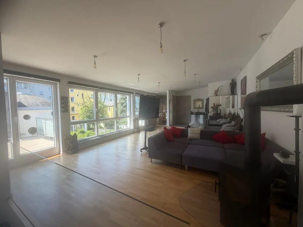 135m² Whg + 60m² Dachterrasse in ruhiger, zentraler Hinterhoflage