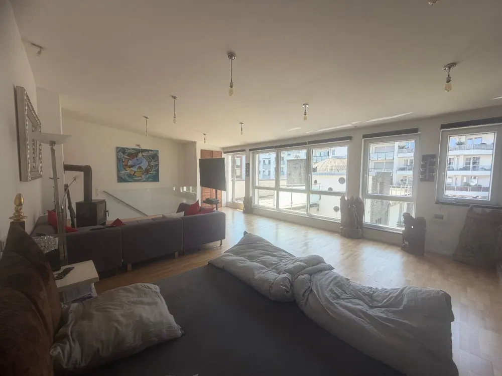 135m² Whg + 60m² Dachterrasse in ruhiger, zentraler Hinterhoflage
