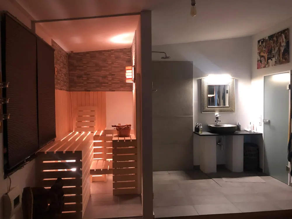 135m² Whg + 60m² Dachterrasse in ruhiger, zentraler Hinterhoflage