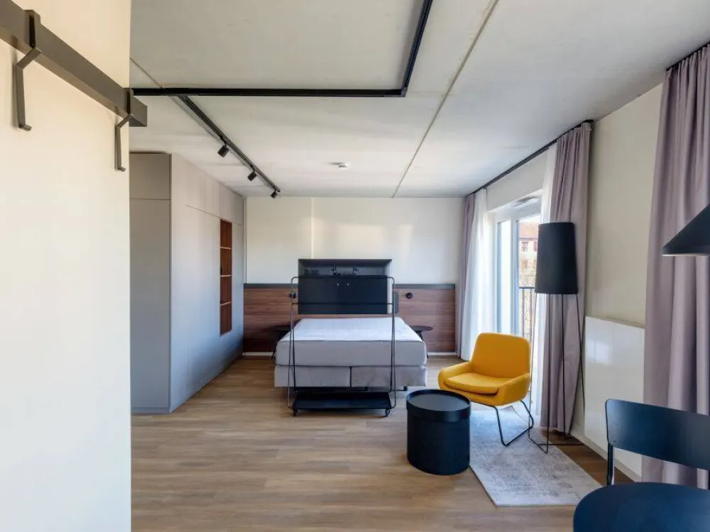 City West Living: Modernes Apartment mit Gym, Coworking & Rooftop am Schloss Charlottenburg