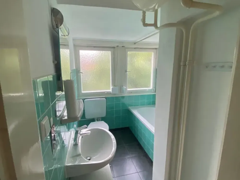 Gemütliche 3-Zimmer-Dachgeschosswohnung, ideal für Paare oder WG