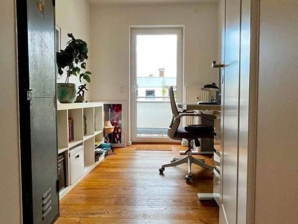 Renovated dream apartment with 3 balconies in the Nibelungenviertel +++ First occupancy after renovation, with communal garden +++