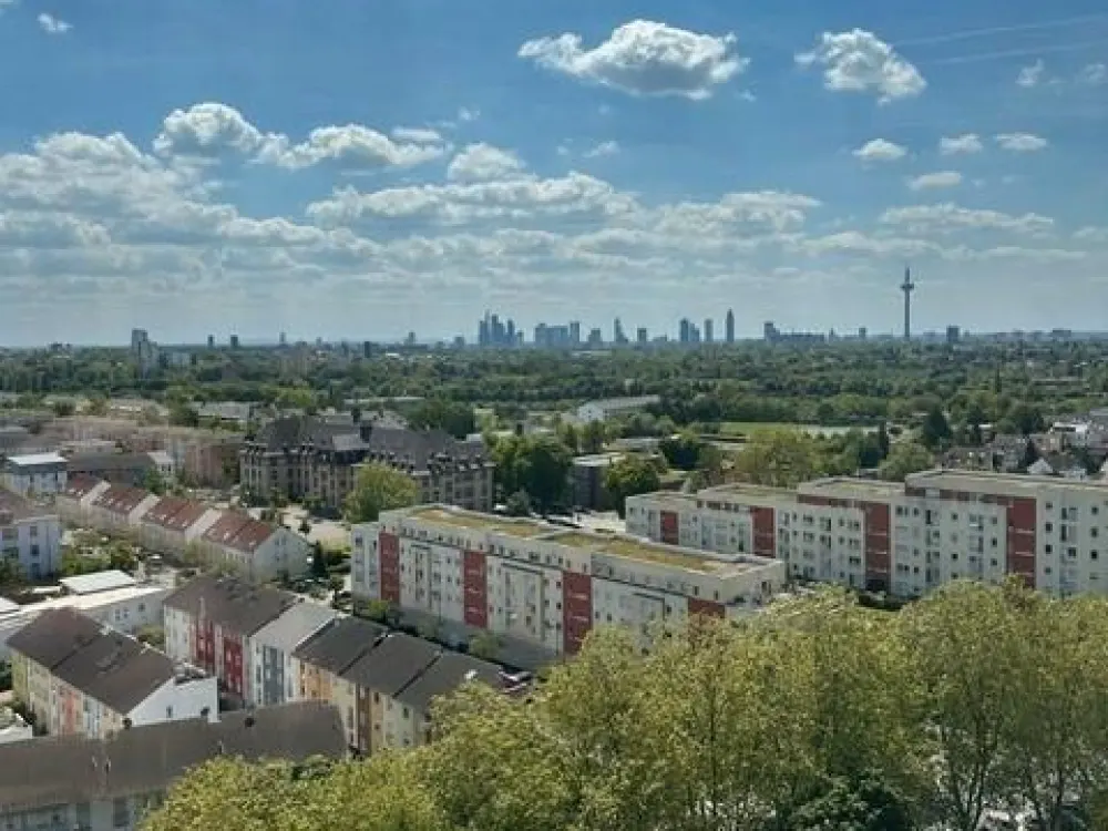 Gut geschnittene 2-Zimmer-Wohnung mit Balkon zu vermieten!