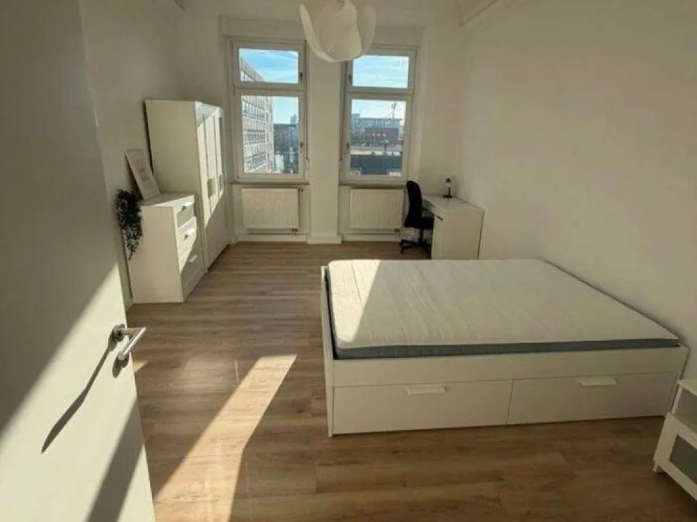 WG-Zimmer 25 m² möbliert 640 € warm ab 01.09. ALL INCLUSIVE
