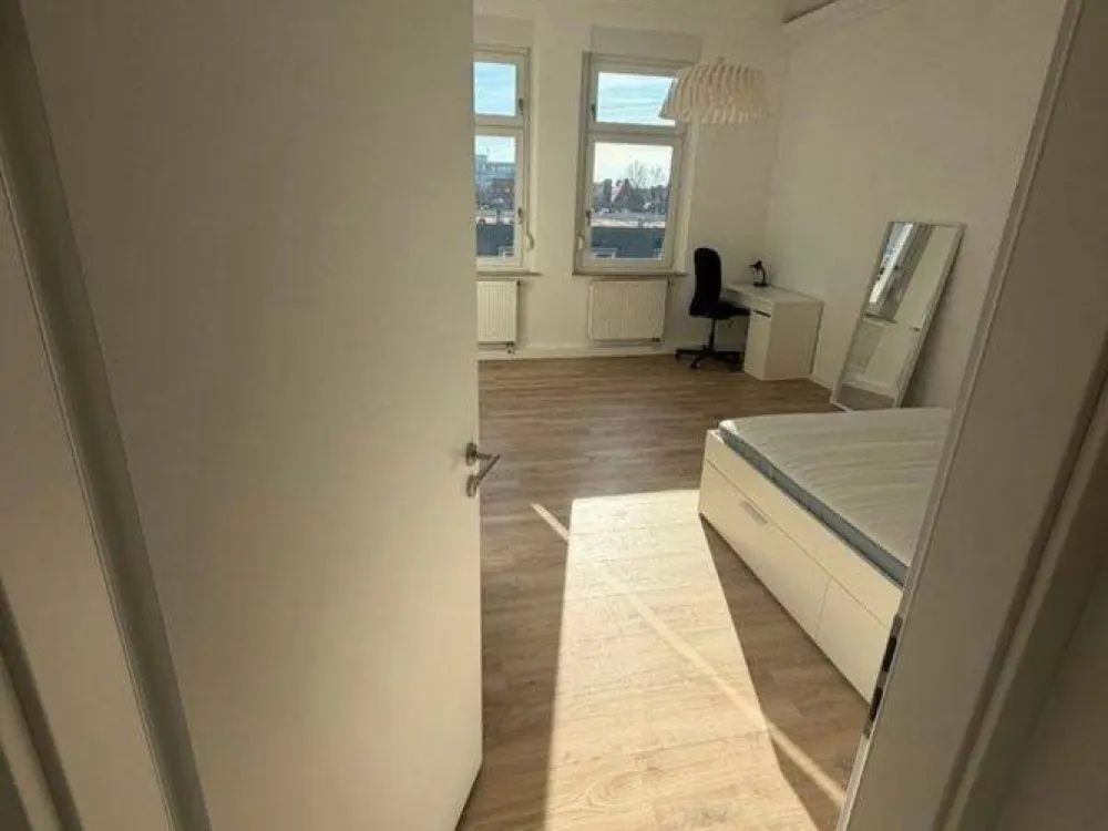 WG-Zimmer 25 m² möbliert 640 € warm ab 01.09. ALL INCLUSIVE