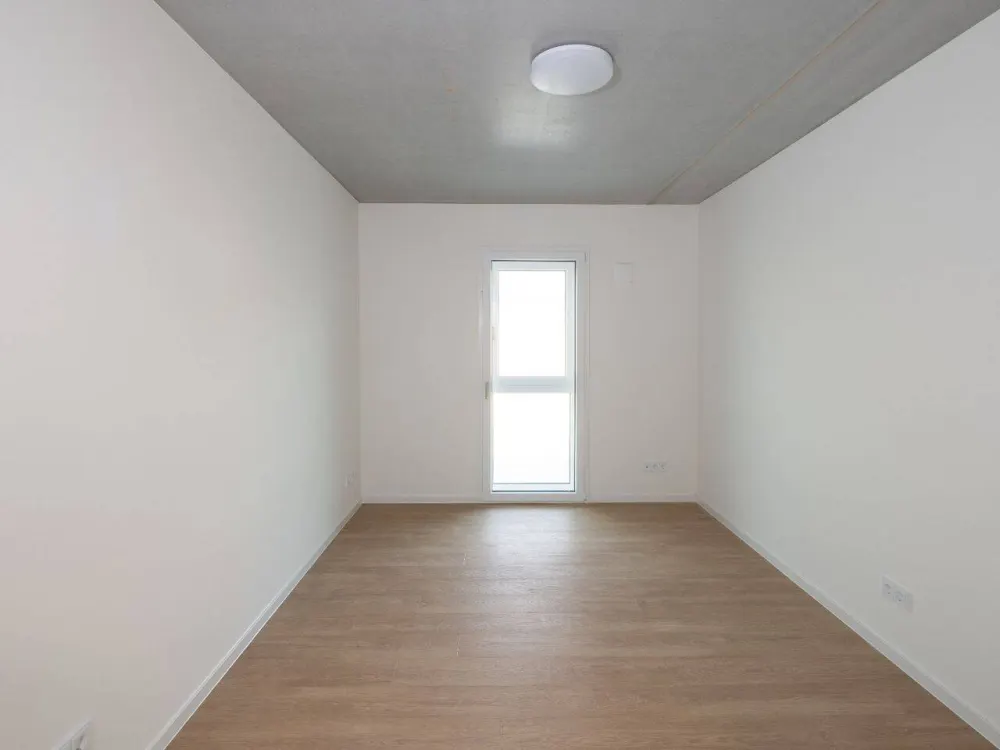 مكان سكن للطلاب/المتدربين - غرفة مريحة في شقة مشتركة لثلاثة للإيجار