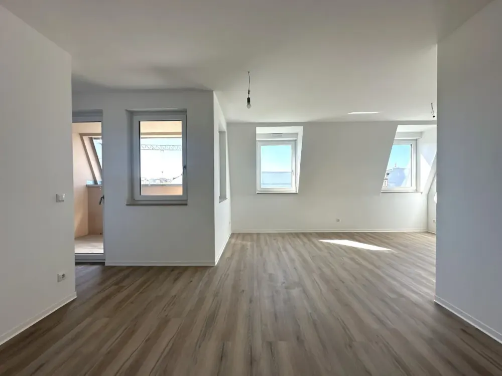Modern 4-Room Apartment in New Building with Daylight Bathroom and Loggia in Zentrum-Ost | Optional with Fitted Kitchen