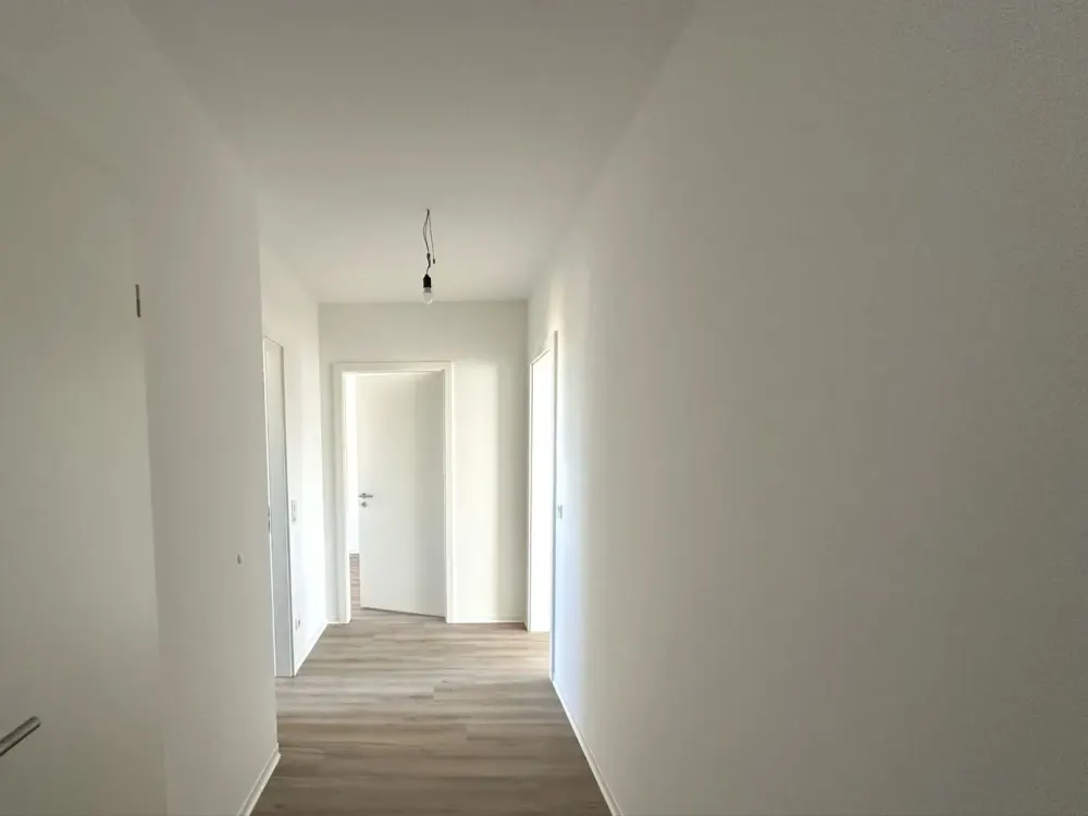 Modern 4-Room Apartment in New Building with Daylight Bathroom and Loggia in Zentrum-Ost | Optional with Fitted Kitchen