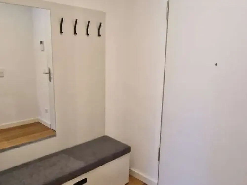 Exklusives Wohnen: 2-Raum-Apartment im Neubau unmöbliert
