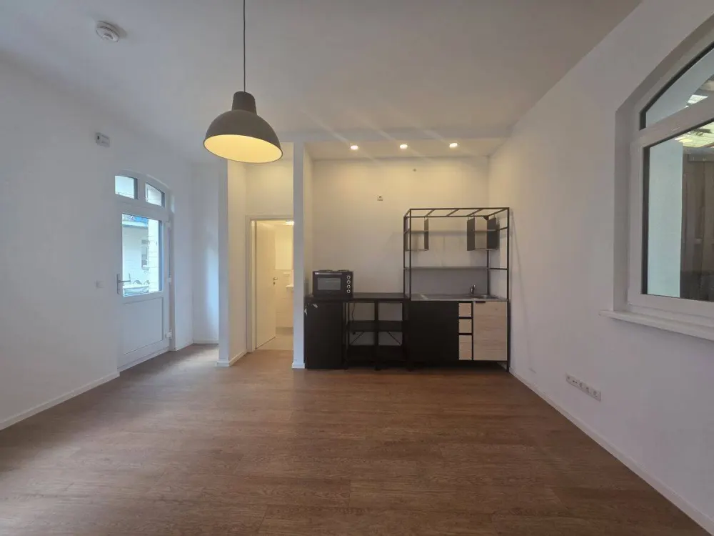 Wohnen und Arbeiten in St. Johannis - Top sanierte Atelier-Wohnung mit großer Terrasse!