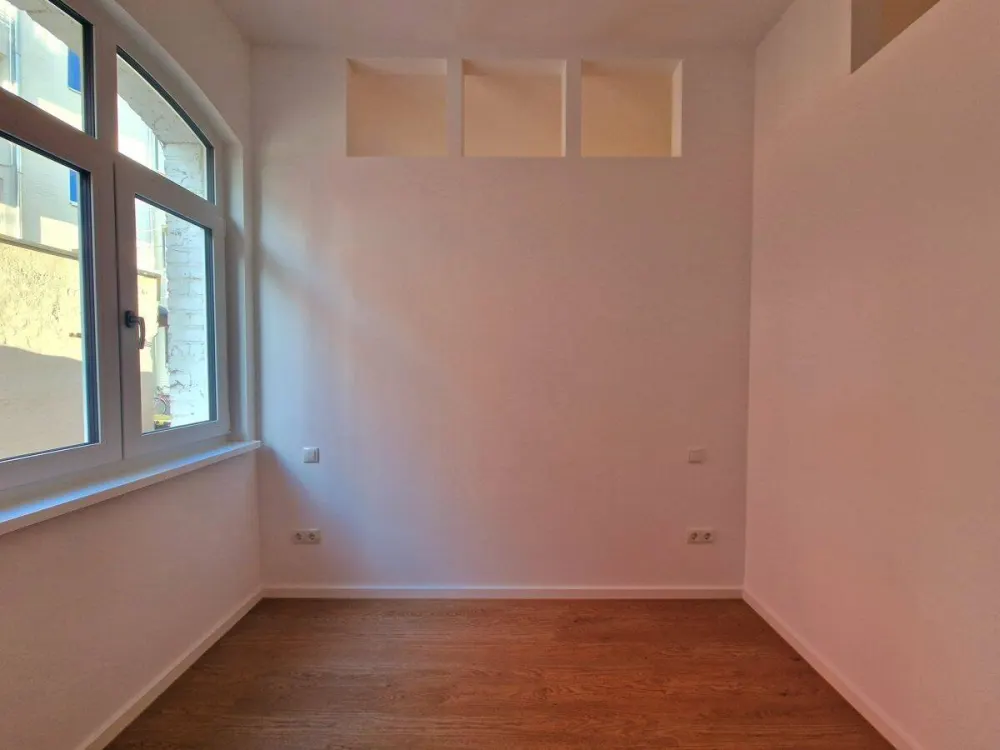 Wohnen und Arbeiten in St. Johannis - Top sanierte Atelier-Wohnung mit großer Terrasse!