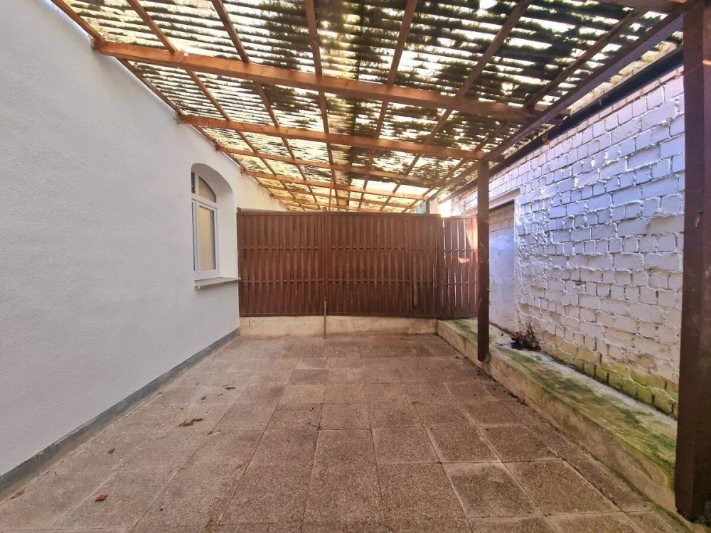 Wohnen und Arbeiten in St. Johannis - Top sanierte Atelier-Wohnung mit großer Terrasse!