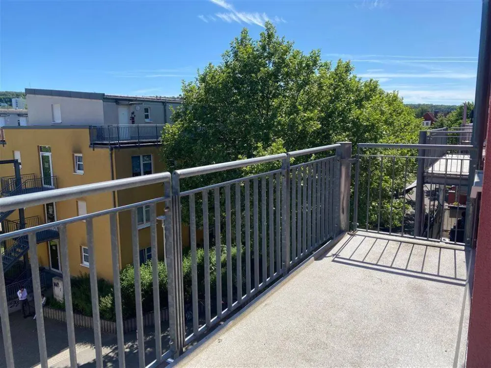 Erfurt* Karree am Südpark*renovierte 3 Zi.-Whg. *Balkon* sep. Küche* Wannenbad