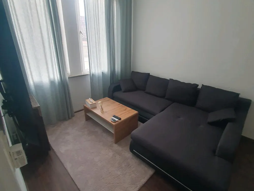 2 Zimmer Wohnung zu Vermieten