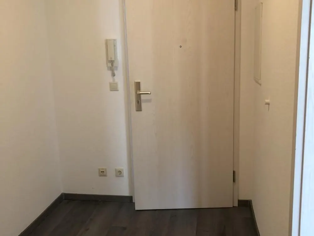 Schöne 1-Zimmer-Wohnung mit Balkon und Einbauküche - provisionsfrei - top Verkehrsanbindung