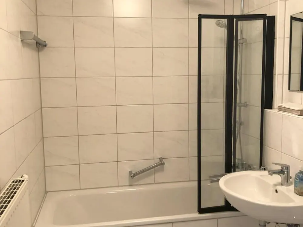 Schöne 1-Zimmer-Wohnung mit Balkon und Einbauküche - provisionsfrei - top Verkehrsanbindung