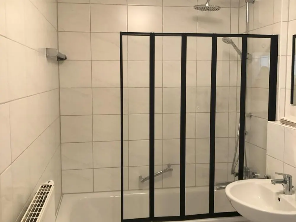 Schöne 1-Zimmer-Wohnung mit Balkon und Einbauküche - provisionsfrei - top Verkehrsanbindung