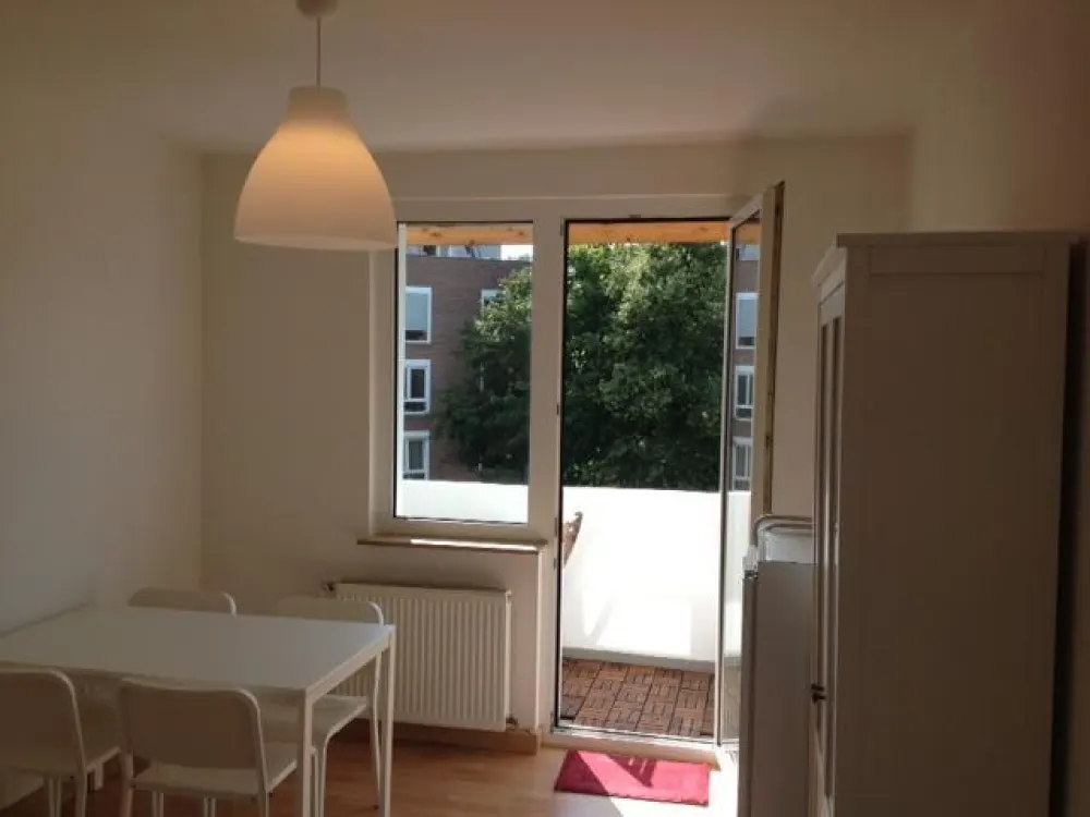 Neuwertig möbliertes, helles und ruhiges 1 Zimmer Apartment