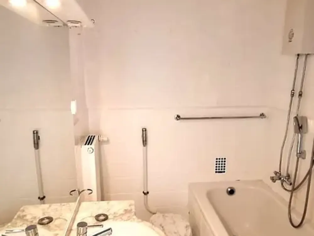 Helle 3 Zi. - Whg. + Balkon in HA Eppenhausen