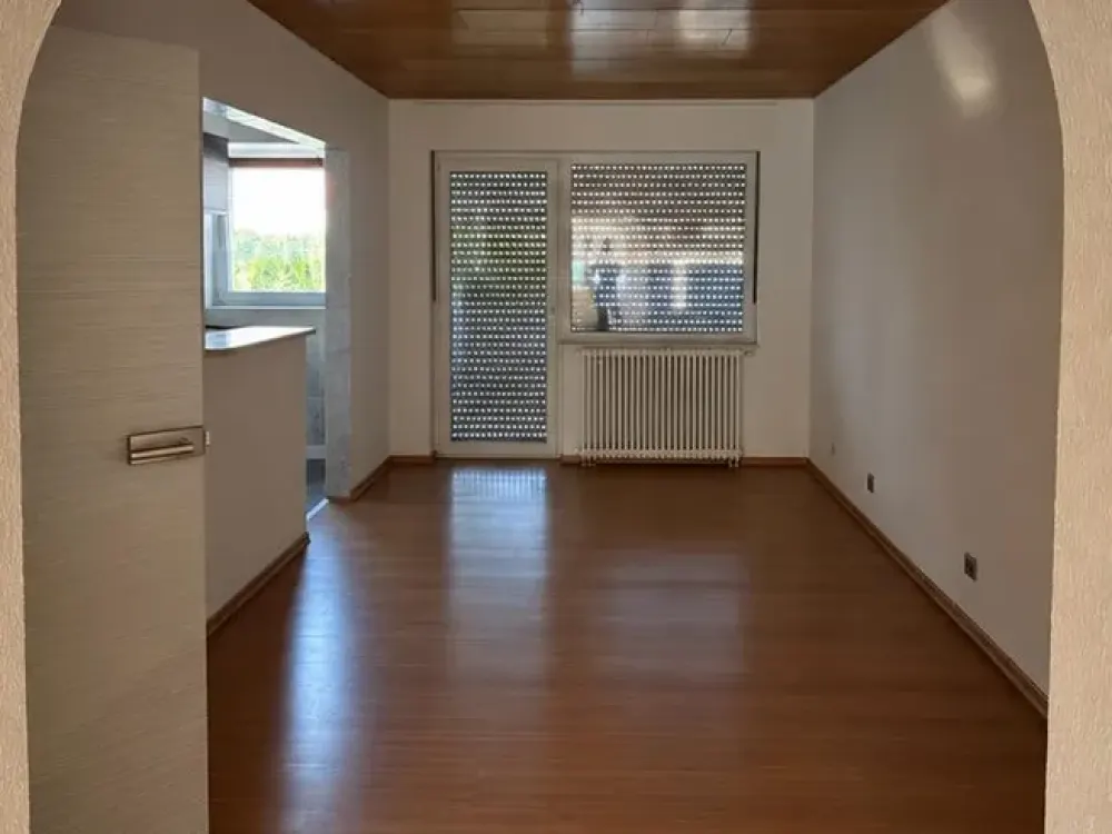 2.5-Room Apartment in a 3-Family House