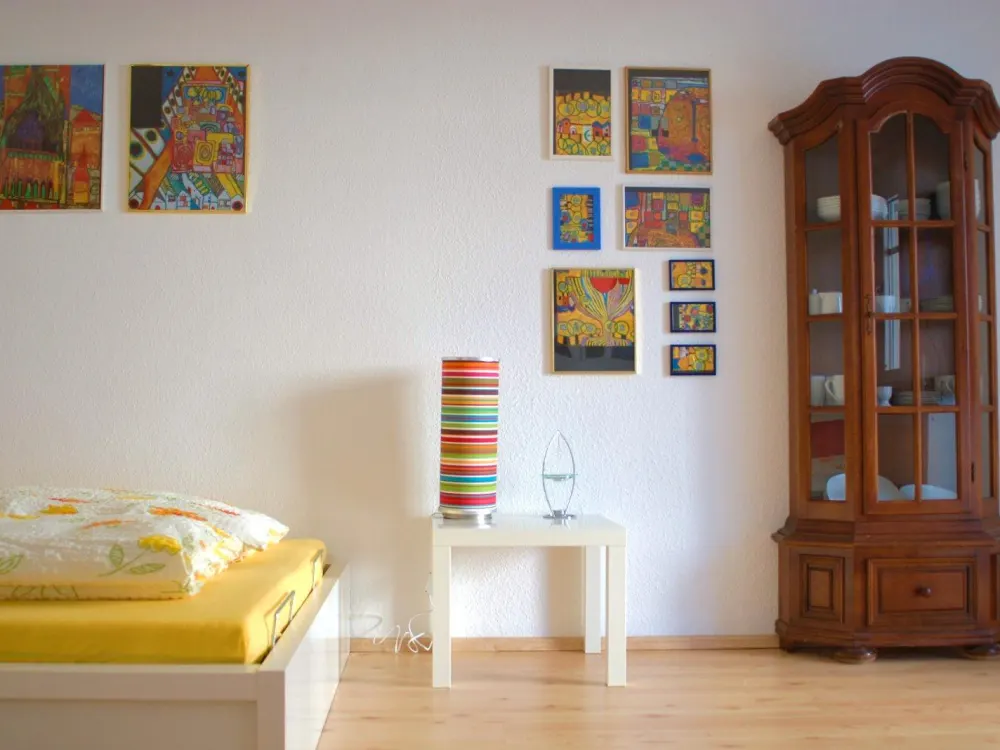Möbliertes 1-Zimmer-Apartment in Gohlis-Süd, Balkon, Stellplatz,