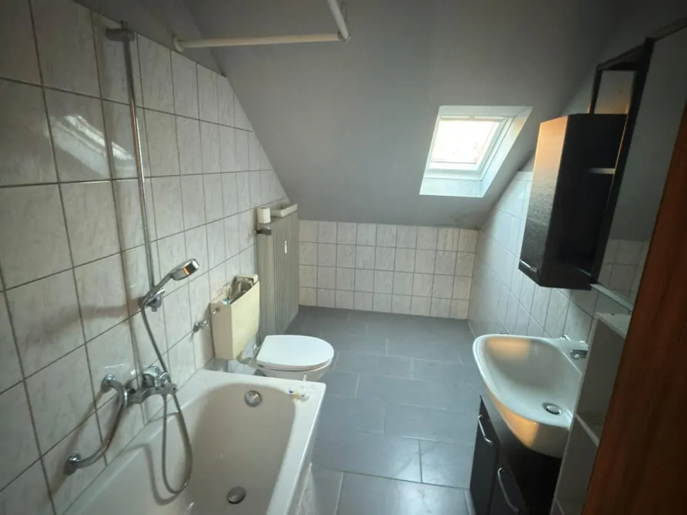 3-Zimmer DG-Wohnung in Bergheim Oberaußem